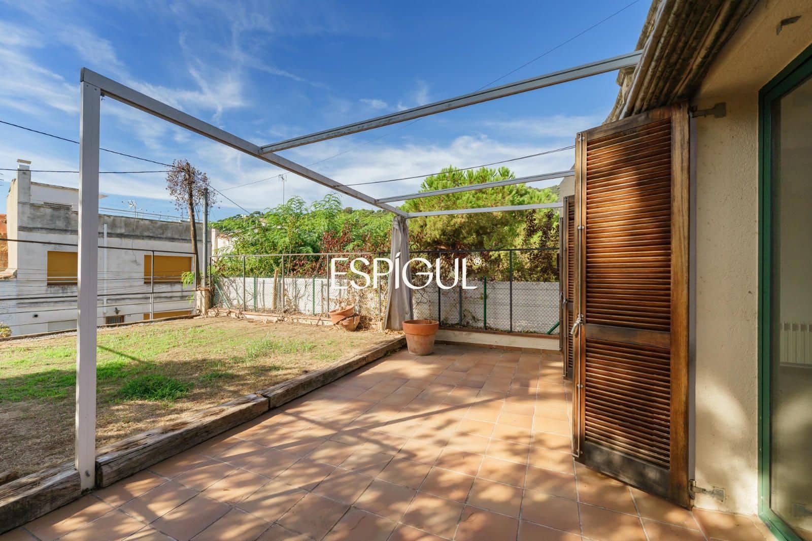5 quarto Casa em Banda para venda em Premia de Dalt com garagem - 775 000 € (Ref: 10121052)