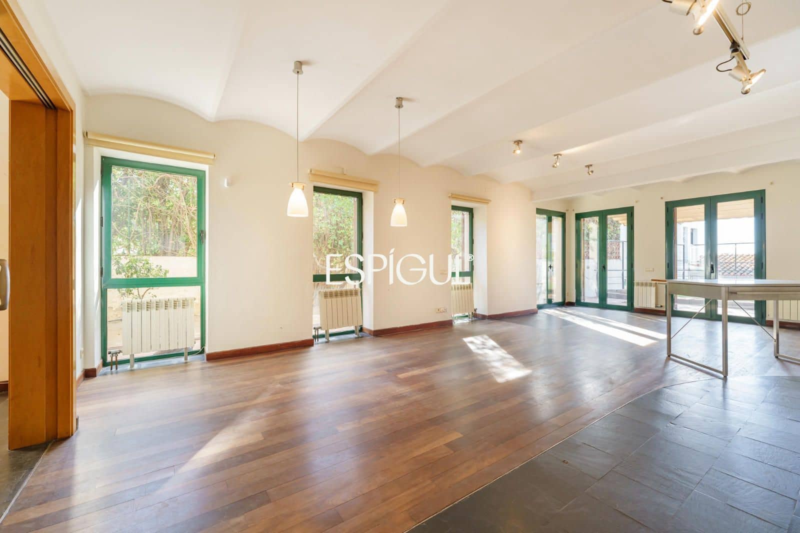 5 quarto Casa em Banda para venda em Premia de Dalt com garagem - 775 000 € (Ref: 10121052)
