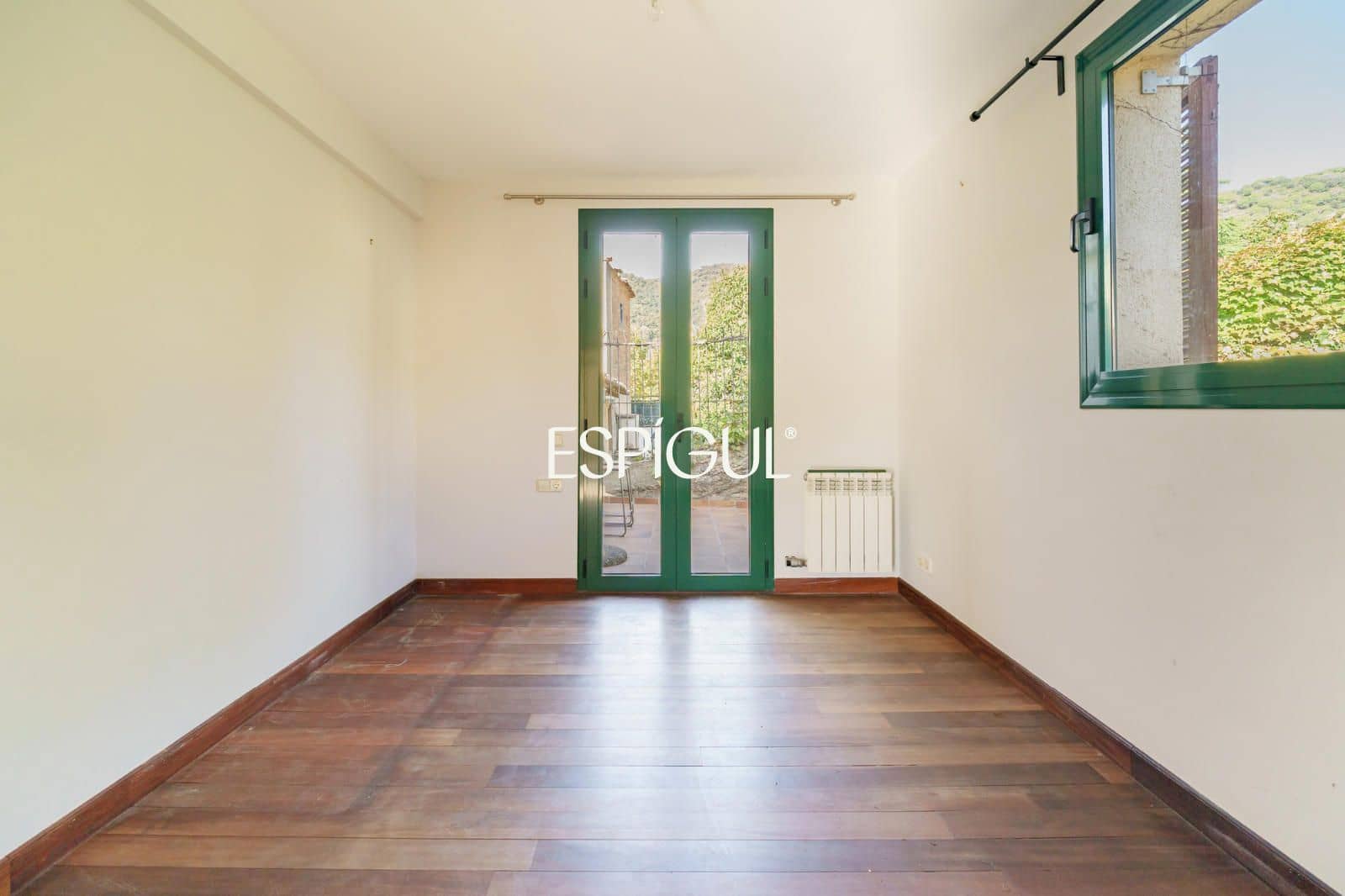 5 quarto Casa em Banda para venda em Premia de Dalt com garagem - 775 000 € (Ref: 10121052)