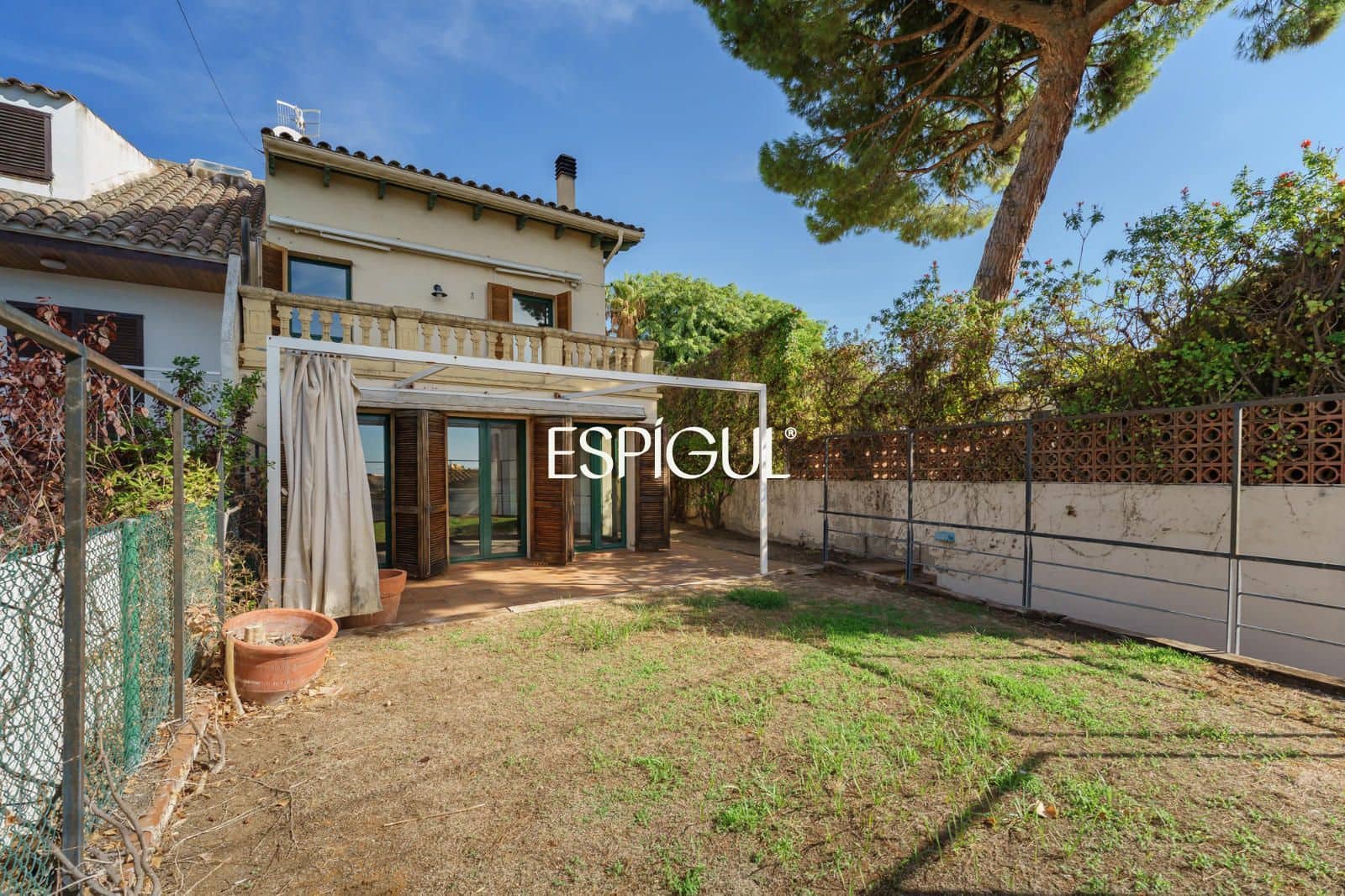 5 quarto Casa em Banda para venda em Premia de Dalt com garagem - 775 000 € (Ref: 10121052)
