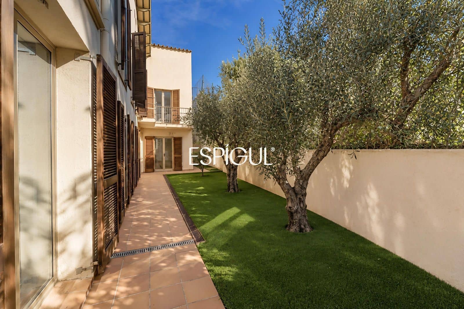 5 quarto Casa em Banda para venda em Premia de Dalt com garagem - 775 000 € (Ref: 10121052)