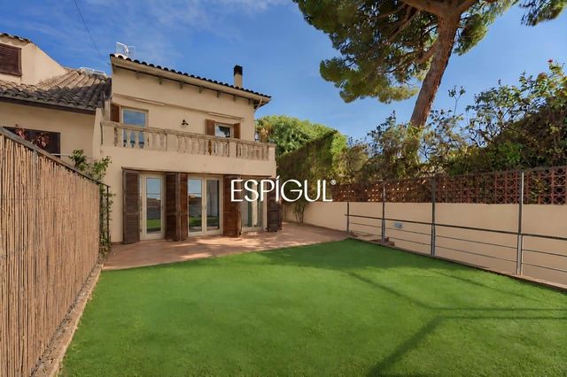 Casa de 5 habitaciones en Premià de Dalt en venta con garaje - 775.000 € (Ref: 10121052)