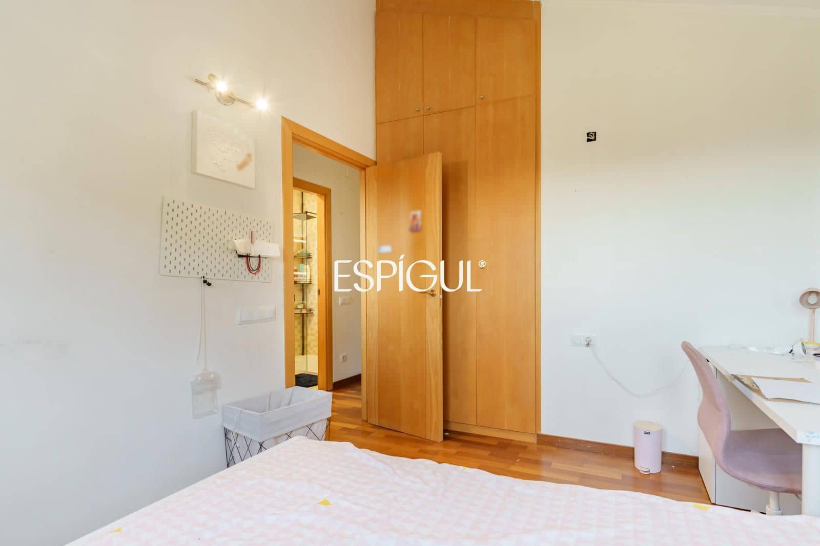 Casa de 5 habitaciones en Vallromanes en venta con piscina garaje - 725.000 € (Ref: 10130139)