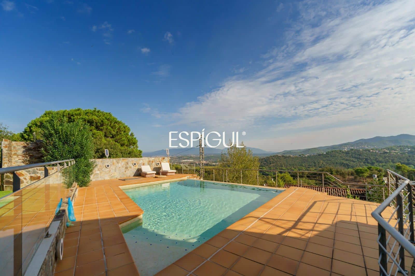 Casa de 5 habitaciones en Vallromanes en venta con piscina garaje - 725.000 € (Ref: 10130139)