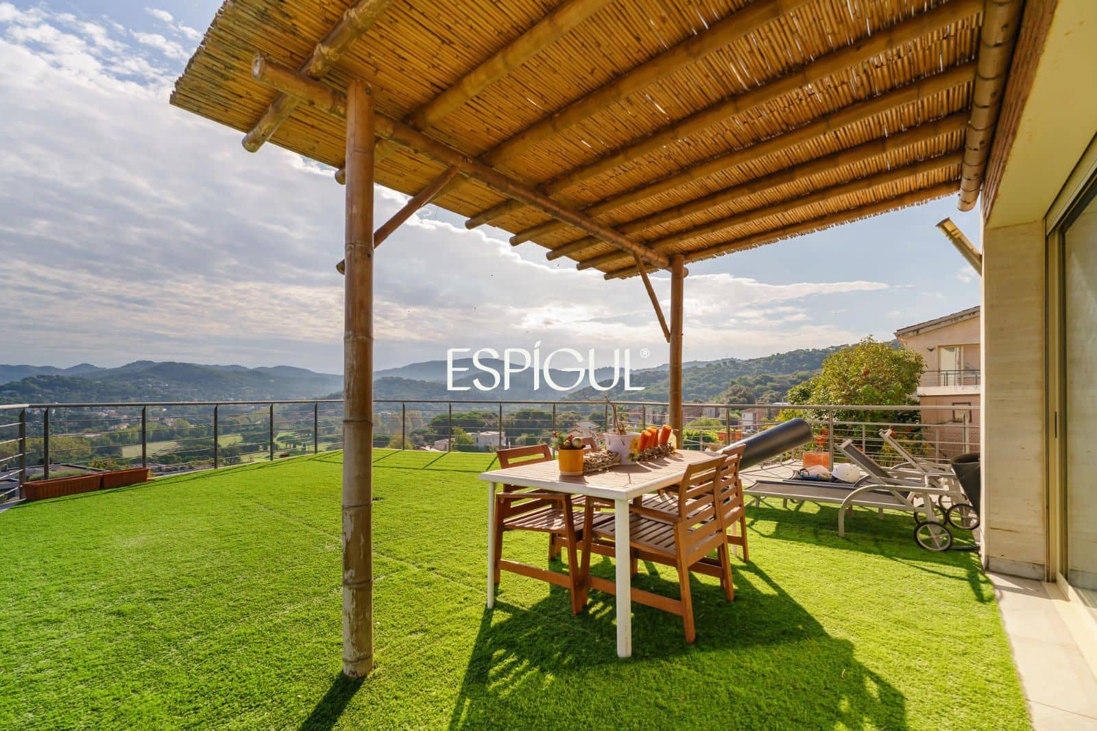 Casa de 5 habitaciones en Vallromanes en venta con piscina garaje - 725.000 € (Ref: 10130139)