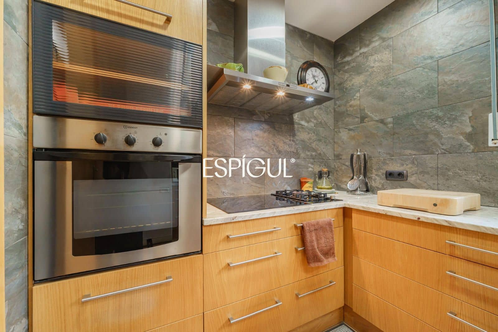 4 soveværelse Villa til salg i Vallromanes med swimmingpool garage - € 799.500 (Ref: 10135004)