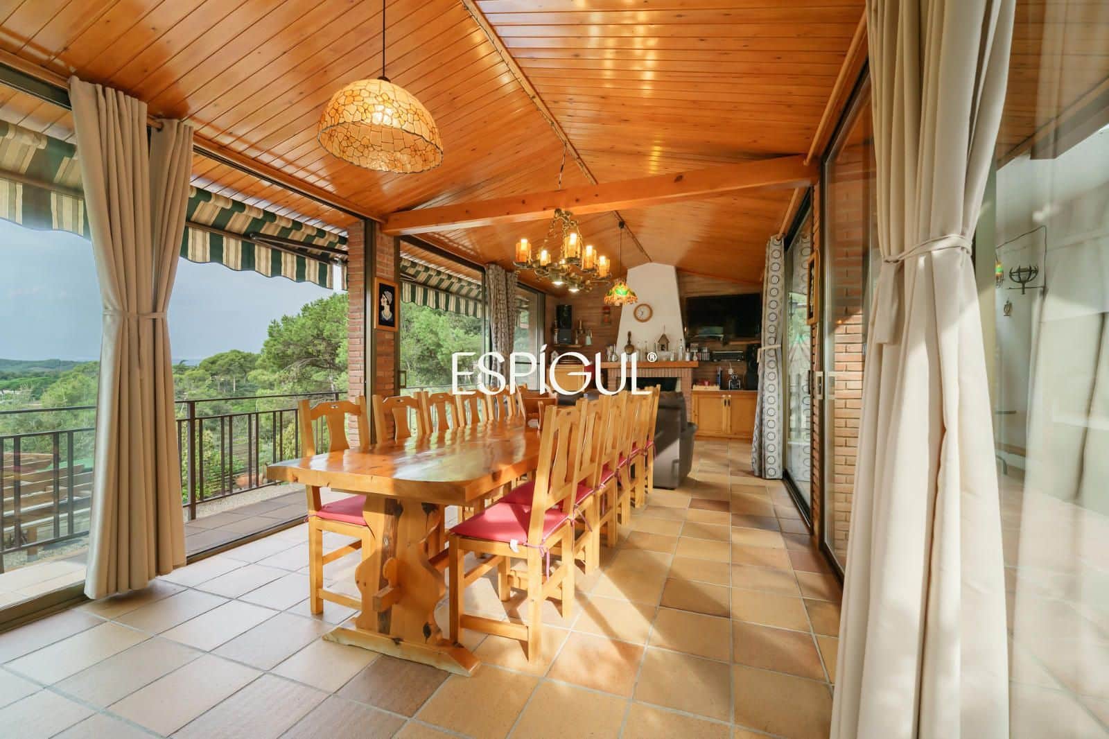 4 soveværelse Villa til salg i Vallromanes med swimmingpool garage - € 799.500 (Ref: 10135004)