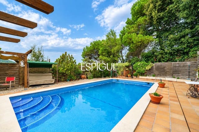 4 soveværelse Villa til salg i Vallromanes med swimmingpool garage - € 799.500 (Ref: 10135004)