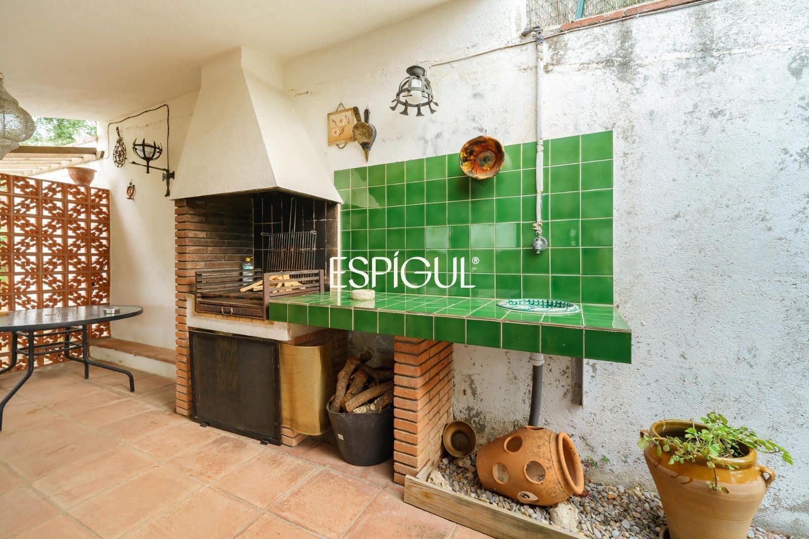 4 soveværelse Villa til salg i Vallromanes med swimmingpool garage - € 799.500 (Ref: 10135004)