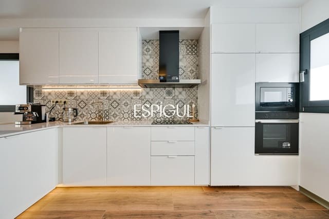 5 sypialnia Dom na sprzedaż w Montgat z garażem - 1 074 000 € (Ref: 10139975)