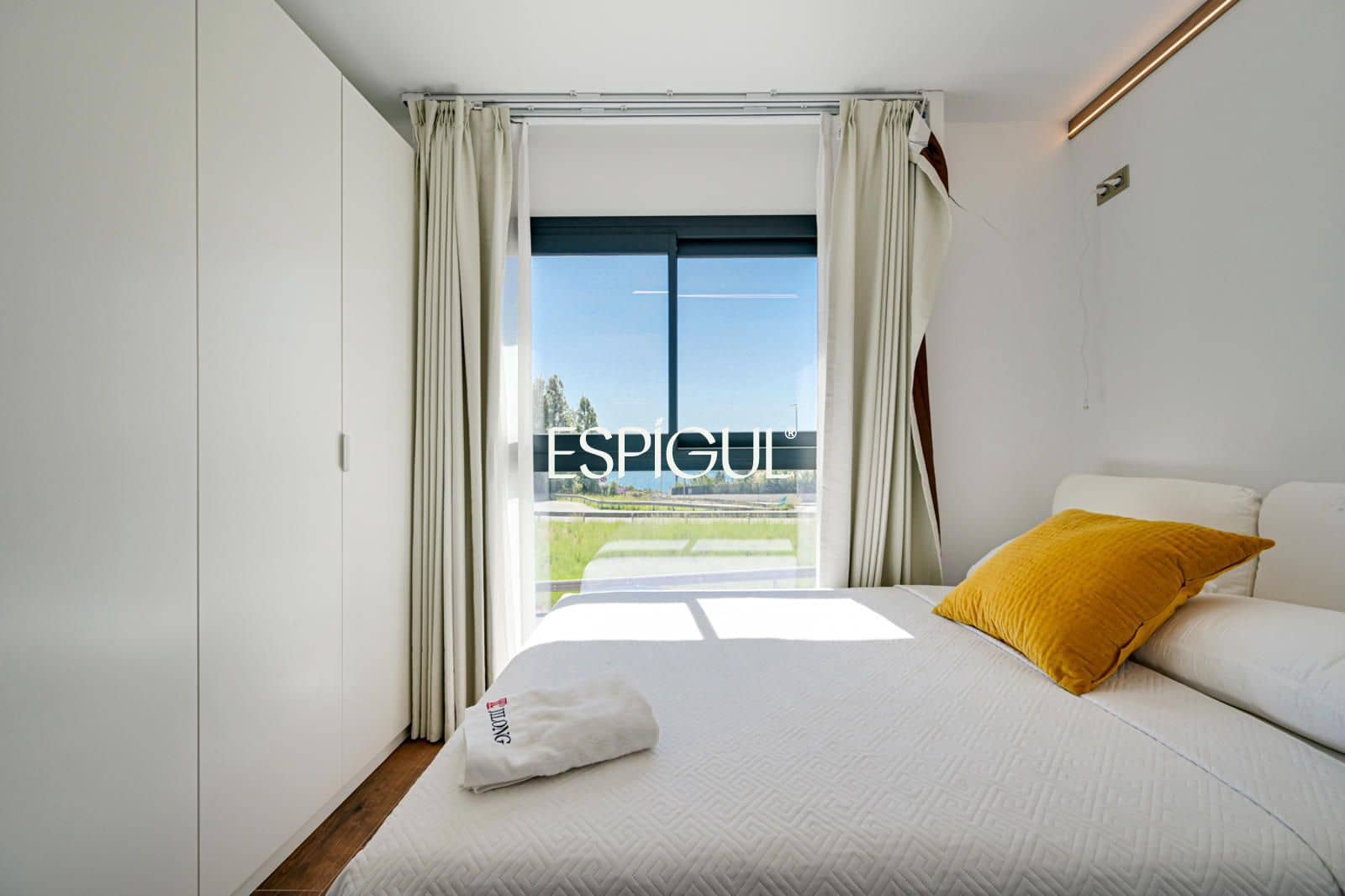 5 sypialnia Dom na sprzedaż w Montgat z garażem - 1 074 000 € (Ref: 10139975)