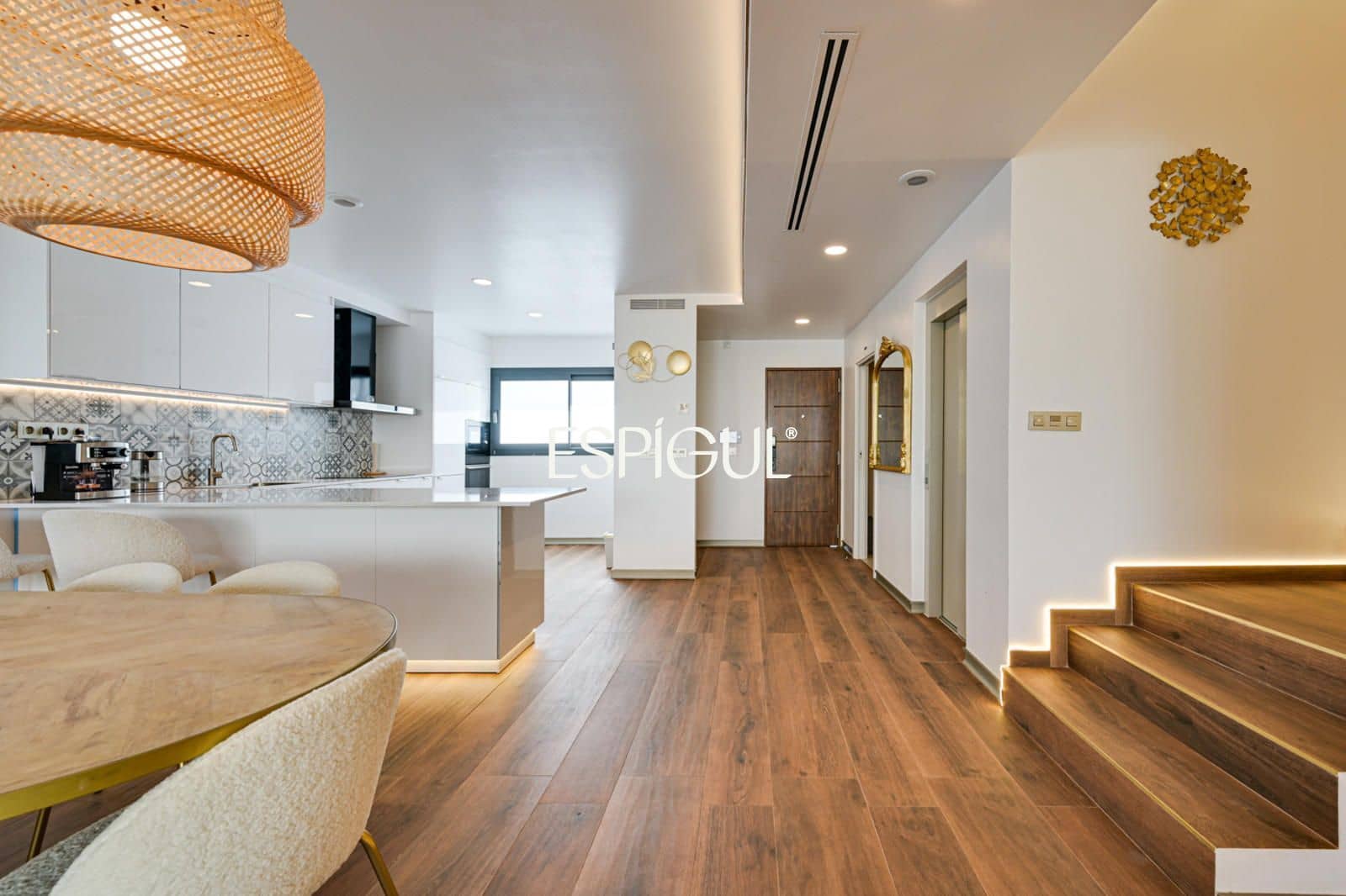5 sypialnia Dom na sprzedaż w Montgat z garażem - 1 074 000 € (Ref: 10139975)