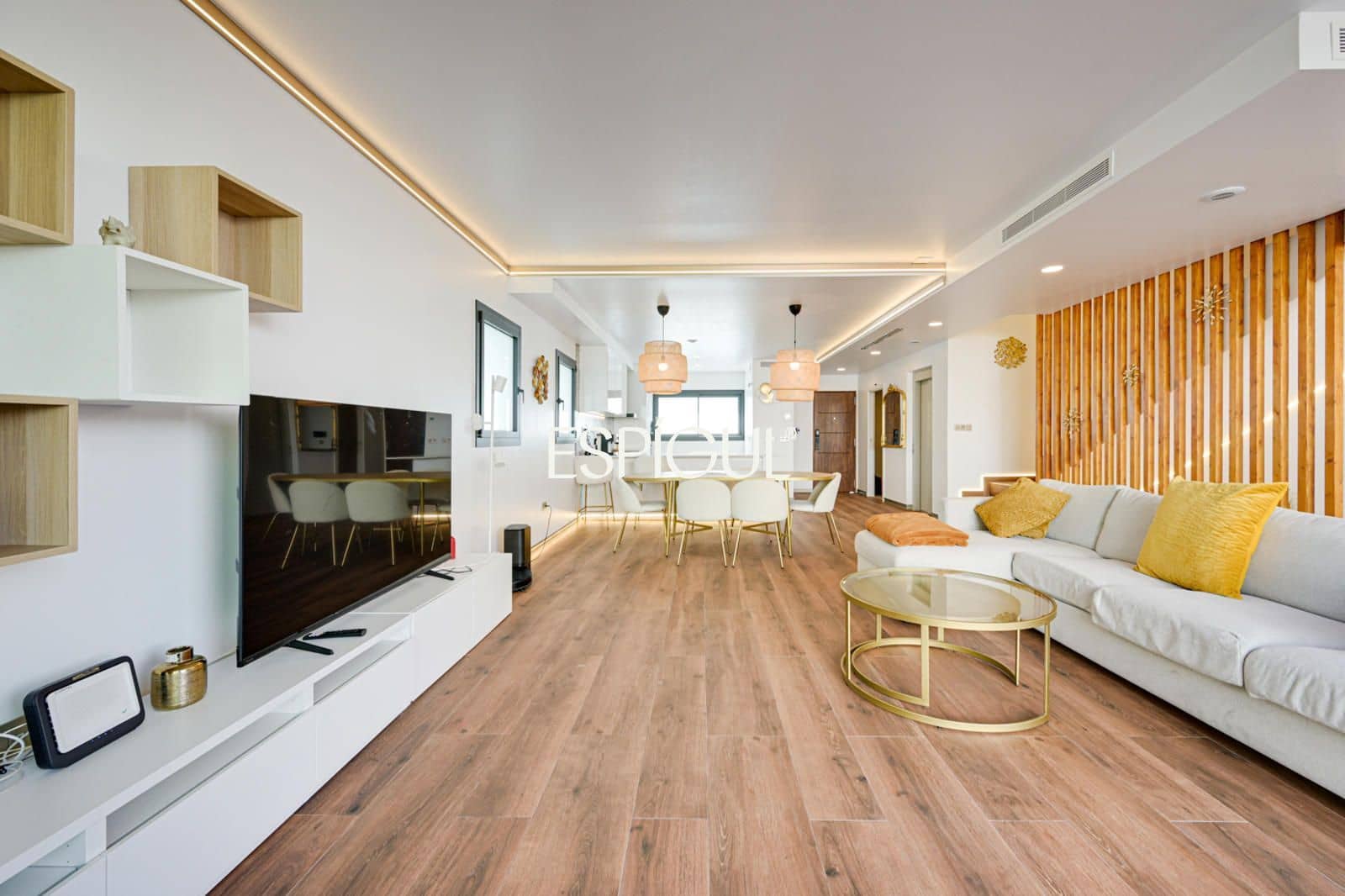 5 sypialnia Dom na sprzedaż w Montgat z garażem - 1 074 000 € (Ref: 10139975)