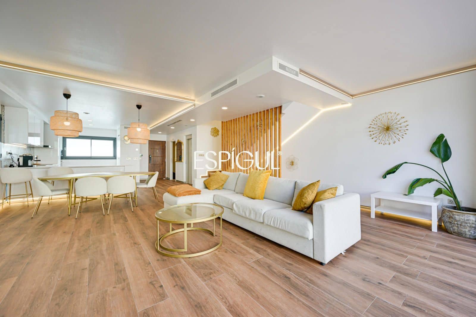 5 sypialnia Dom na sprzedaż w Montgat z garażem - 1 074 000 € (Ref: 10139975)