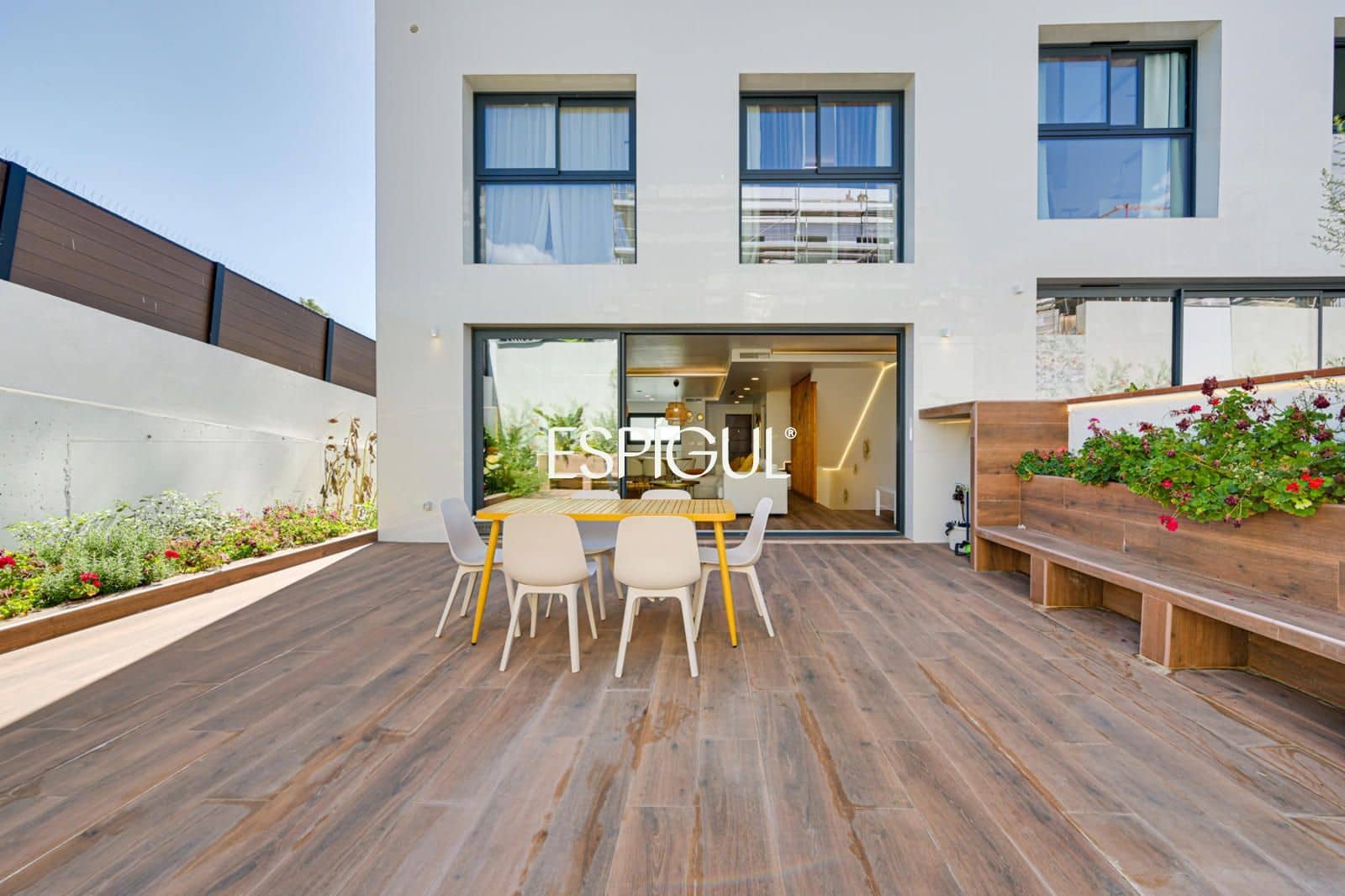 5 sypialnia Dom na sprzedaż w Montgat z garażem - 1 074 000 € (Ref: 10139975)