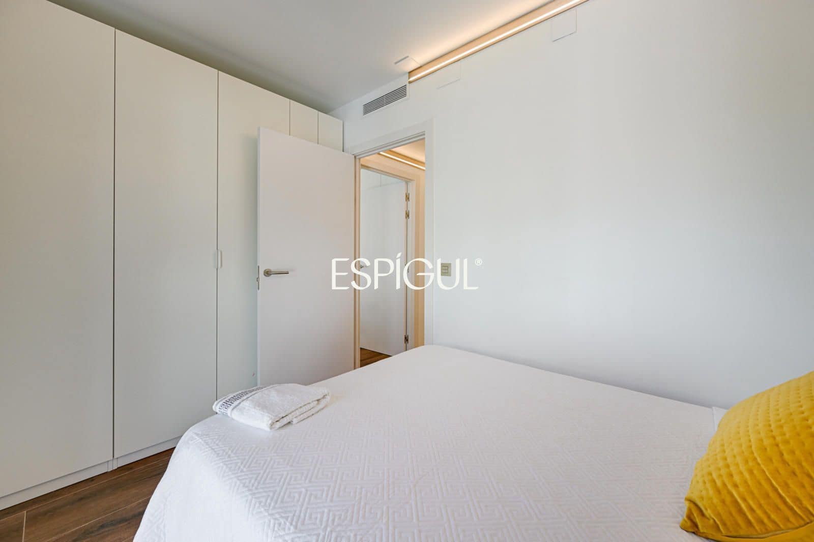 5 sypialnia Dom na sprzedaż w Montgat z garażem - 1 074 000 € (Ref: 10139975)
