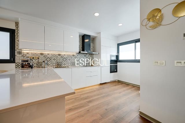 5 sypialnia Dom na sprzedaż w Montgat z garażem - 1 074 000 € (Ref: 10139975)