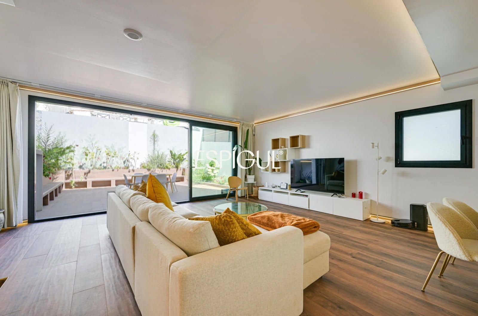 5 sypialnia Dom na sprzedaż w Montgat z garażem - 1 074 000 € (Ref: 10139975)