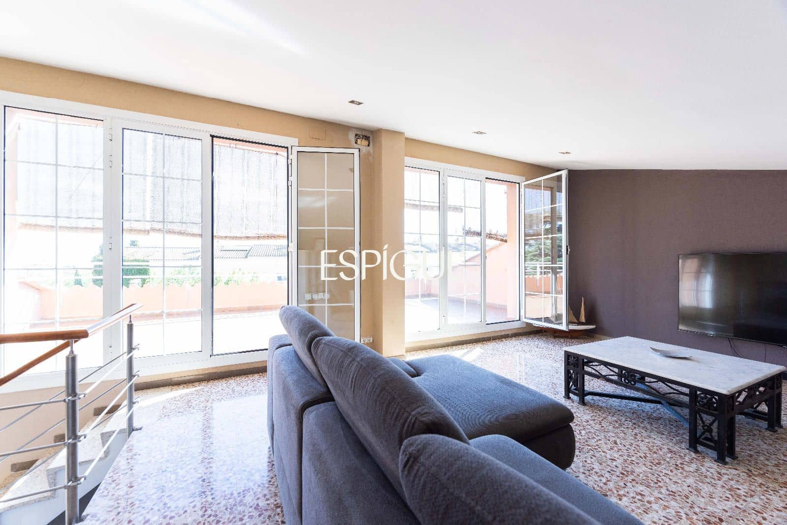 6 bedroom Villa for sale in Tiana with pool garage - € 930,000 (Ref: 10186034)