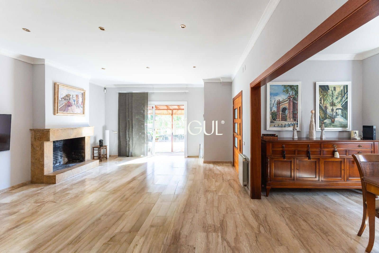 6 bedroom Villa for sale in Tiana with pool garage - € 930,000 (Ref: 10186034)