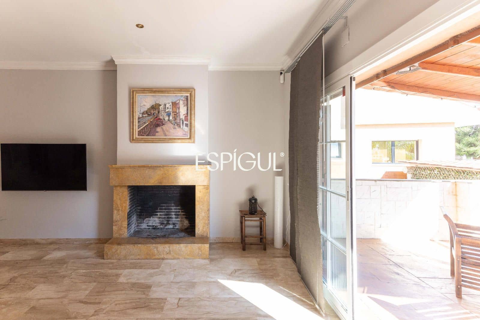 6 bedroom Villa for sale in Tiana with pool garage - € 930,000 (Ref: 10186034)