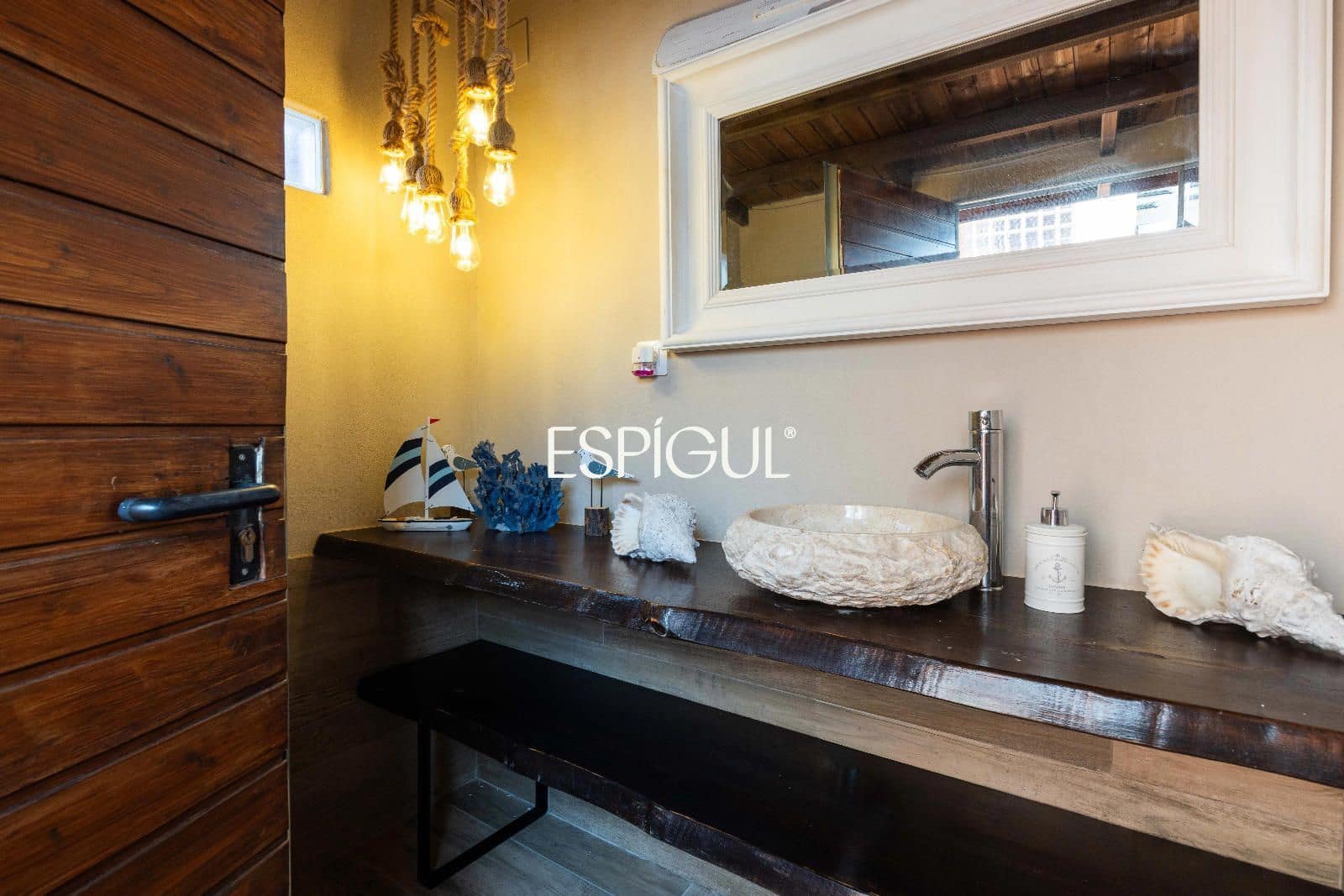6 bedroom Villa for sale in Tiana with pool garage - € 930,000 (Ref: 10186034)