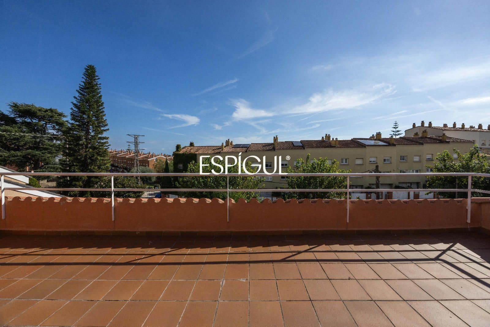 6 bedroom Villa for sale in Tiana with pool garage - € 930,000 (Ref: 10186034)