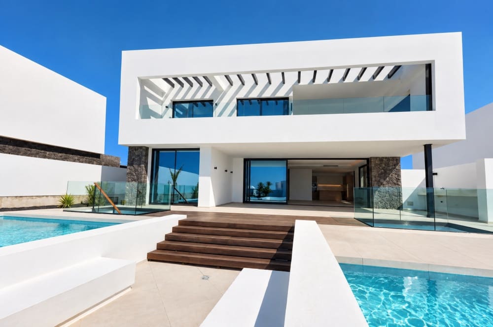 6 bedroom Villa for sale in Puerto Calero with pool garage - € 2,600,000 (Ref: 10171487)