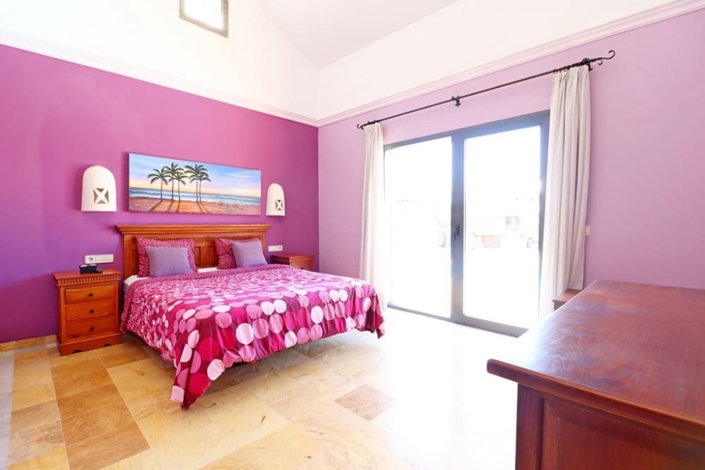 Chalet de 3 habitaciones en Playa Blanca en venta con piscina - 695.000 € (Ref: 9262549)