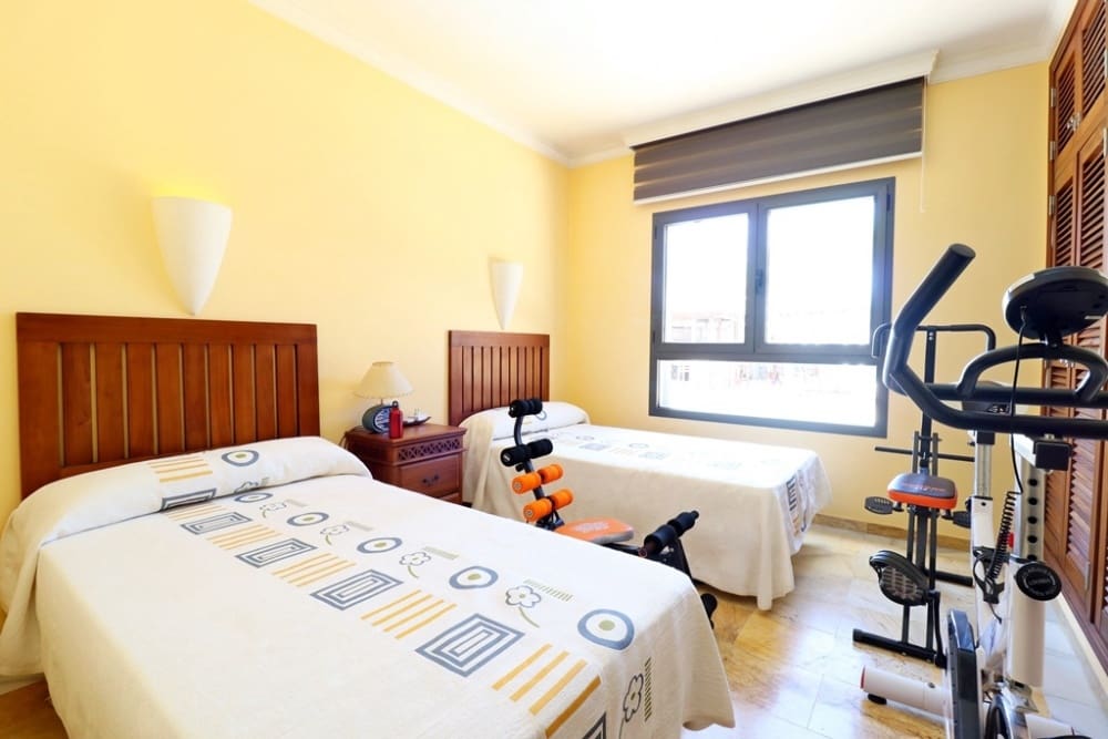 Chalet de 3 habitaciones en Playa Blanca en venta con piscina - 695.000 € (Ref: 9262549)
