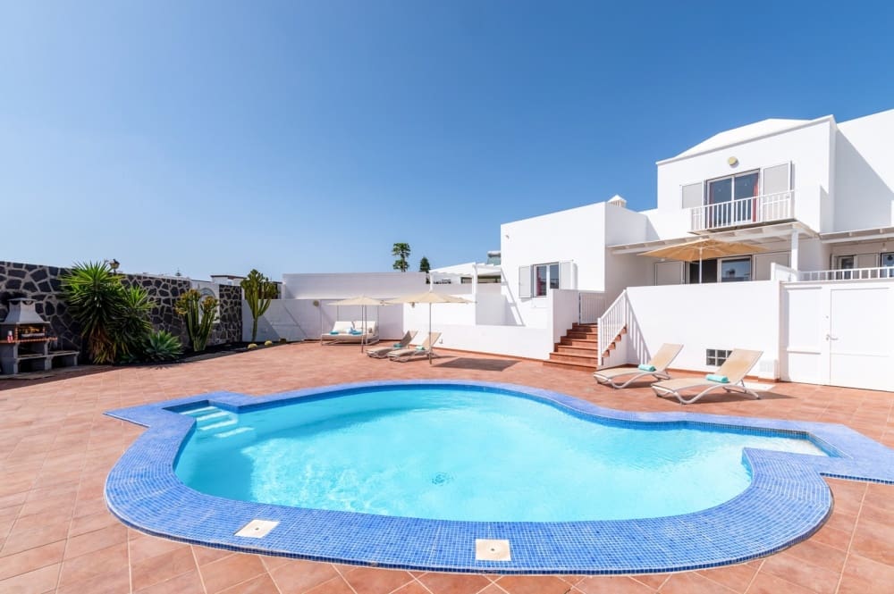 4 soveværelse Villa til salg i Playa Blanca med swimmingpool - € 540.000 (Ref: 9269687)