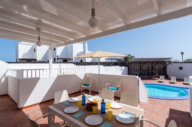 4 soveværelse Villa til salg i Playa Blanca, Yaiza med swimmingpool - € 540.000 (Ref: 9269687)