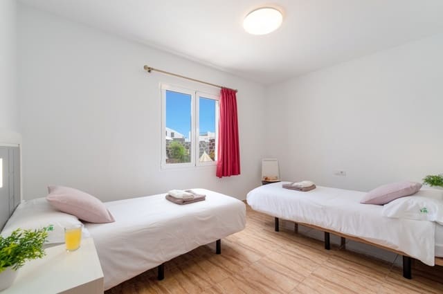 4 camera da letto Villa in vendita in Playa Blanca, Yaiza con piscina - 540.000 € (Rif: 9269687)