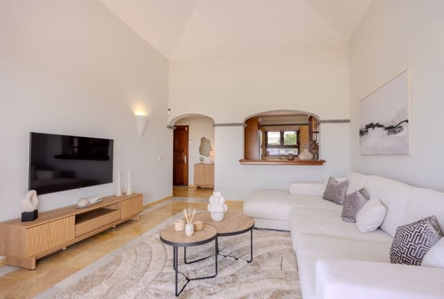 2 chambre Villa/Maison à vendre à Playa Blanca, Yaiza avec piscine - 565 000 € (Ref: 9272568)