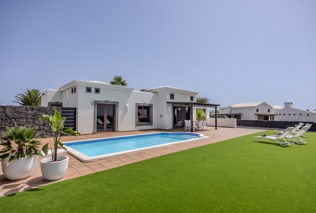 2 chambre Villa/Maison à vendre à Playa Blanca, Yaiza avec piscine - 565 000 € (Ref: 9272568)