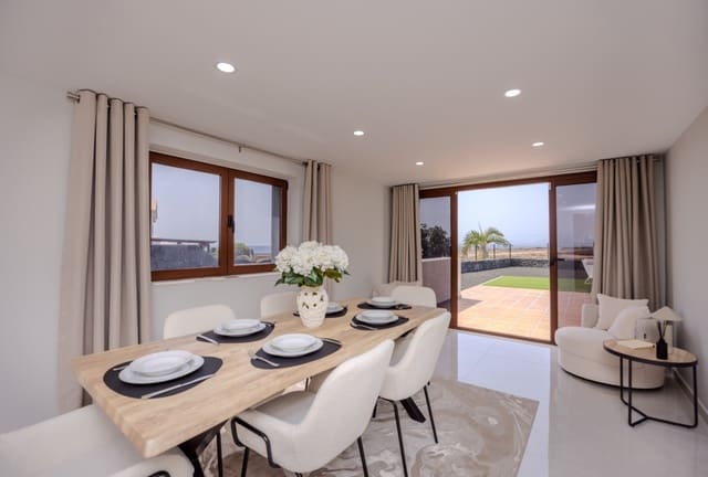 2 chambre Villa/Maison à vendre à Playa Blanca, Yaiza avec piscine - 565 000 € (Ref: 9272568)