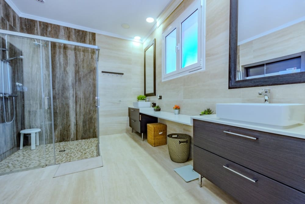 4 soveværelse Villa til salg i Costa Teguise med swimmingpool - € 925.000 (Ref: 9272569)