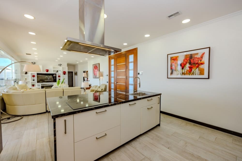 4 soveværelse Villa til salg i Costa Teguise med swimmingpool - € 925.000 (Ref: 9272569)