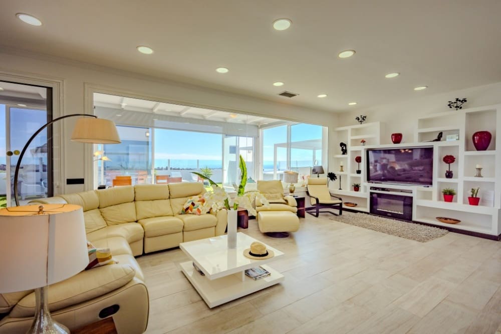 4 slaapkamer Villa te koop in Costa Teguise met zwembad - € 925.000 (Ref: 9272569)