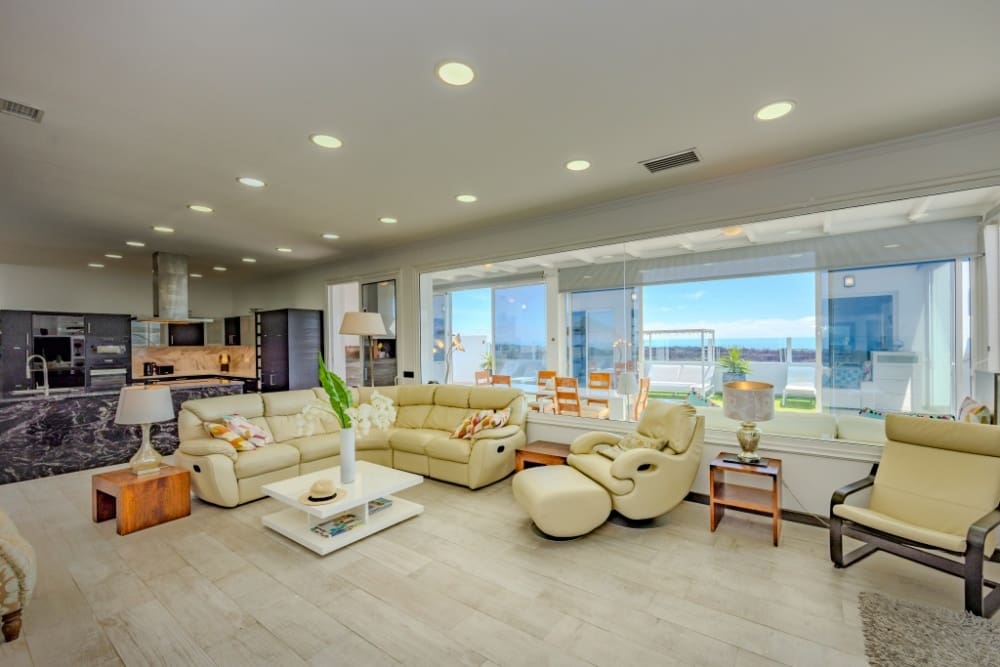 4 slaapkamer Villa te koop in Costa Teguise met zwembad - € 925.000 (Ref: 9272569)