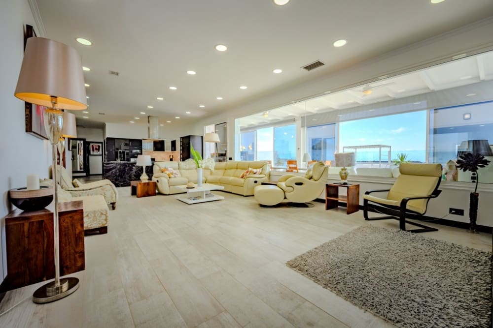 4 slaapkamer Villa te koop in Costa Teguise met zwembad - € 925.000 (Ref: 9272569)