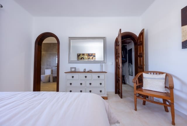 7 soverom Villa til salgs i Las Brenas, Yaiza med svømmebasseng - € 1 150 000 (Ref: 9282143)