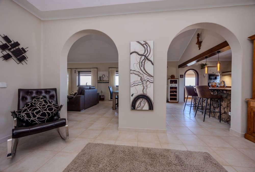 7 bedroom Villa for sale in Las Brenas with pool - € 1,150,000 (Ref: 9282143)