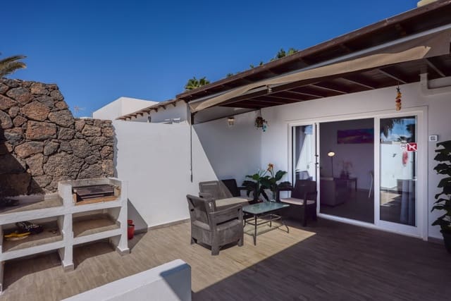 2 soverom Villa til salgs i Playa Blanca, Yaiza med svømmebasseng - € 415 000 (Ref: 9282144)