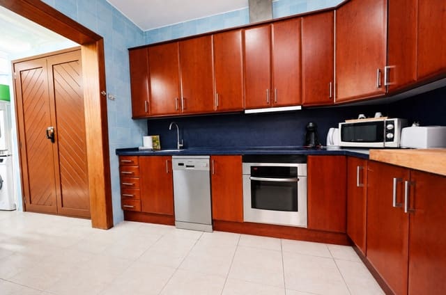 3 camera da letto Villa in vendita in Playa Blanca, Yaiza con piscina - 700.000 € (Rif: 9282145)