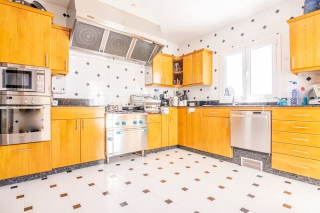 Chalet de 1 habitación en Charco del Palo, Haría en venta con piscina - 998.000 € (Ref: 9285185)