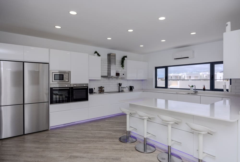 Chalet de 7 habitaciones en Playa Blanca en venta con piscina - 1.900.000 € (Ref: 9285186)