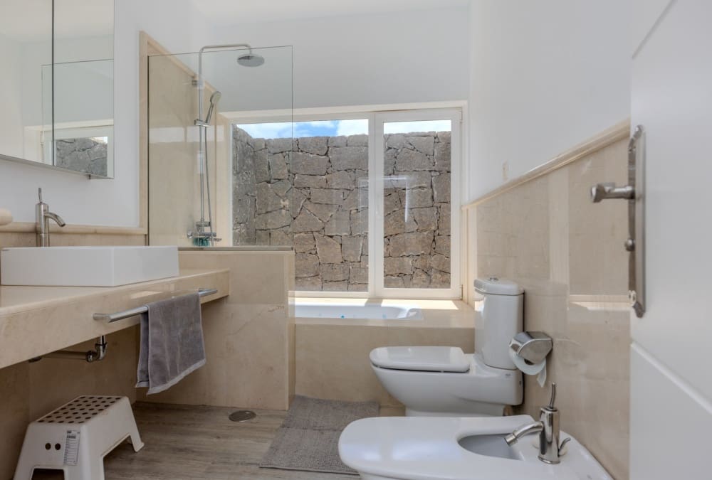 Chalet de 7 habitaciones en Playa Blanca en venta con piscina - 1.900.000 € (Ref: 9285186)