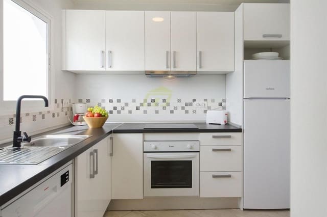 7 soveværelse Villa til salg i Playa Blanca, Yaiza med swimmingpool - € 675.000 (Ref: 9285190)