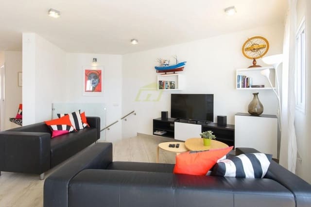 7 sovrum Villa till salu i Playa Blanca, Yaiza med pool - 675 000 € (Ref: 9285190)